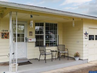 1259 Randolph Rd, Woodburn, OR 97071