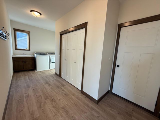 439 Mario Drive, Vadnais Heights, MN 55127