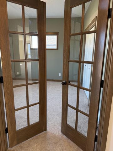 439 Mario Drive, Vadnais Heights, MN 55127