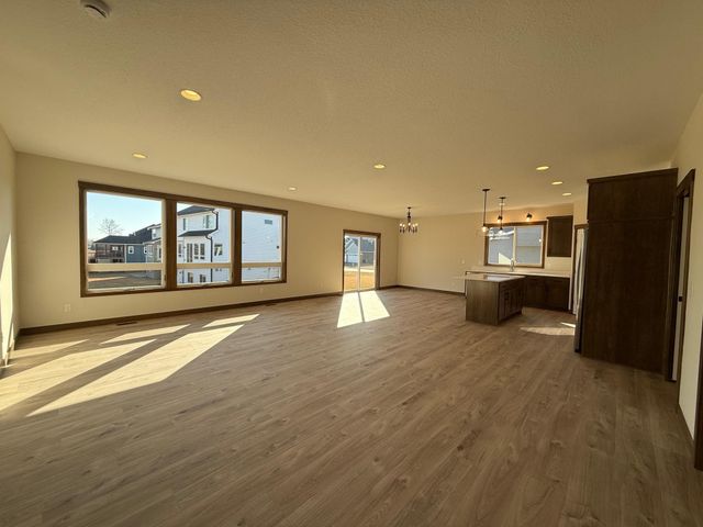 439 Mario Drive, Vadnais Heights, MN 55127