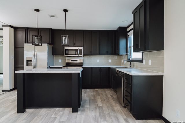 CR 150, San Antonio, TX 78114