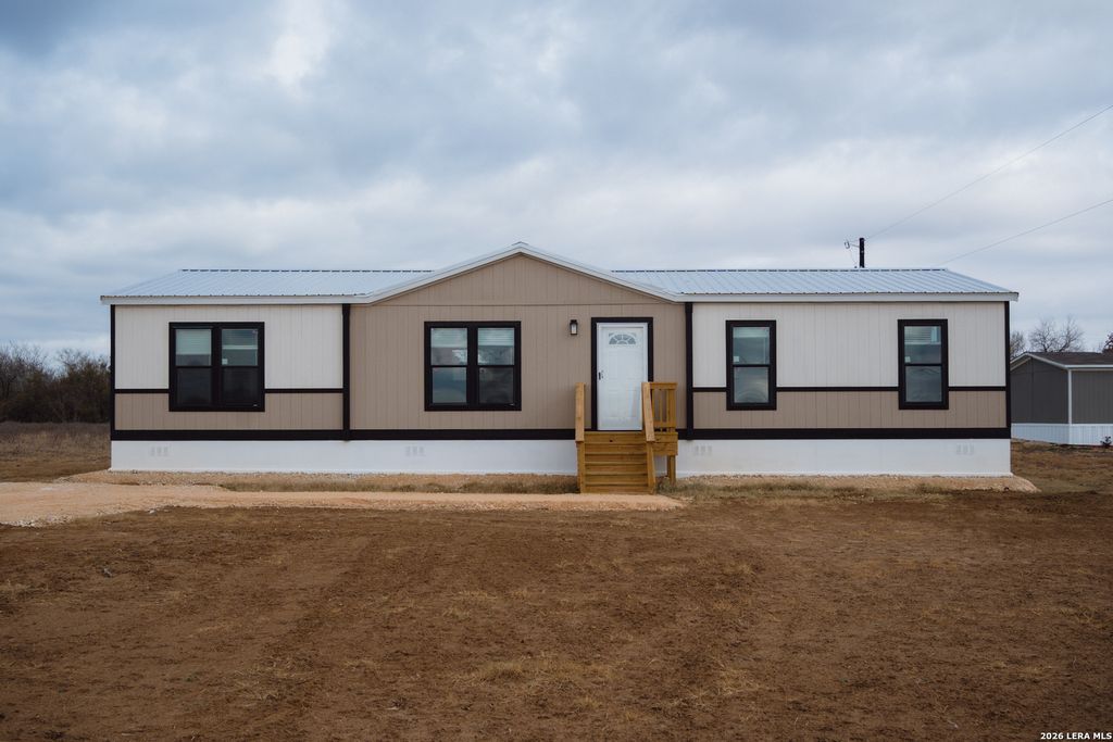 CR 150, San Antonio, TX 78114