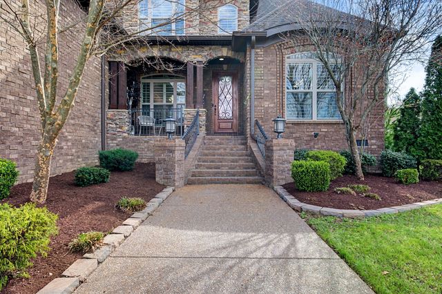 100 Wembly Ln, Mount Juliet, TN 37122