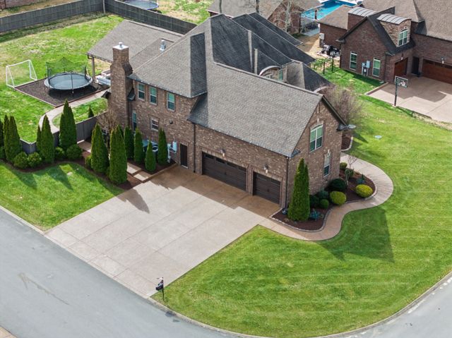 100 Wembly Ln, Mount Juliet, TN 37122