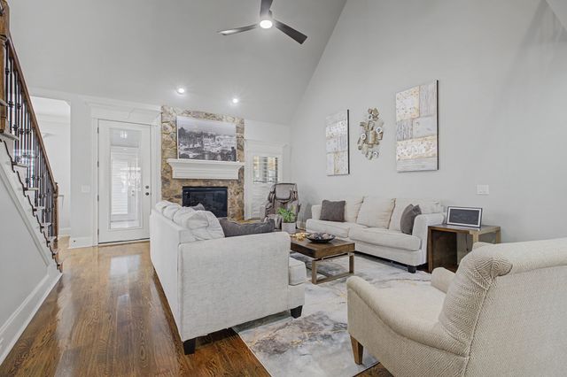 100 Wembly Ln, Mount Juliet, TN 37122