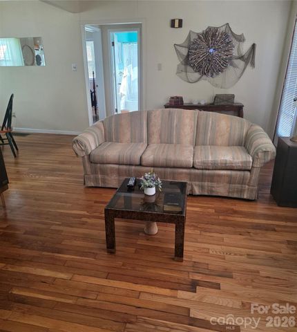 376 State Street, Marion, NC 28752