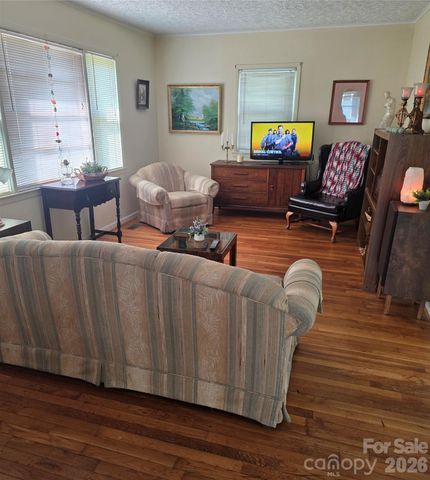 376 State Street, Marion, NC 28752