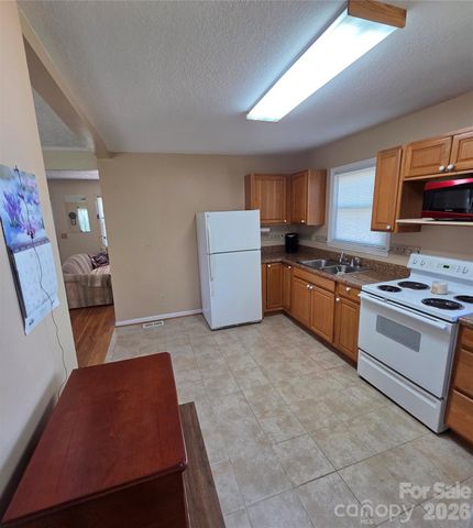 376 State Street, Marion, NC 28752