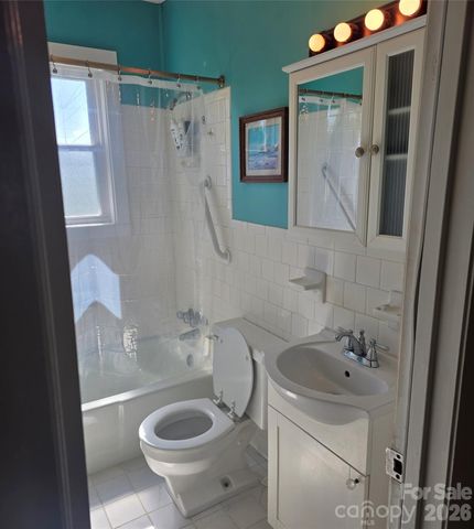 376 State Street, Marion, NC 28752