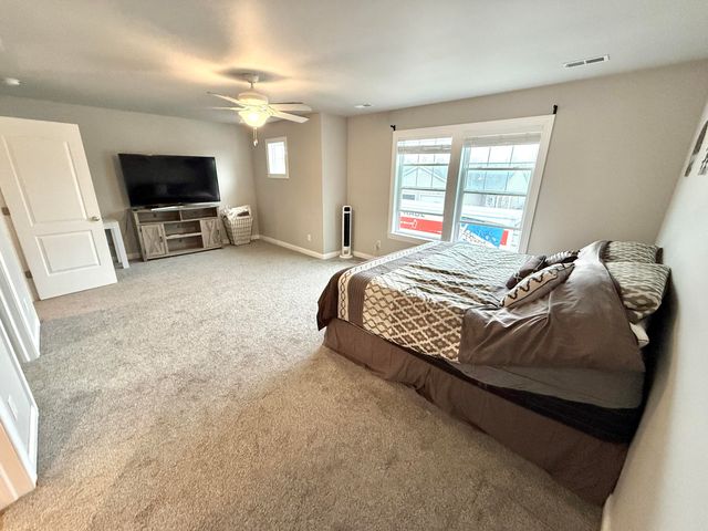 103 Summertree Drive, Chesterton, IN 46304