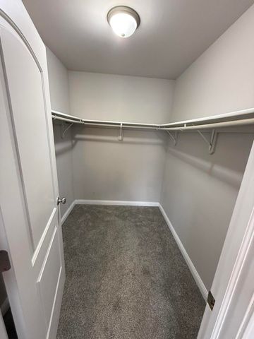 103 Summertree Drive, Chesterton, IN 46304