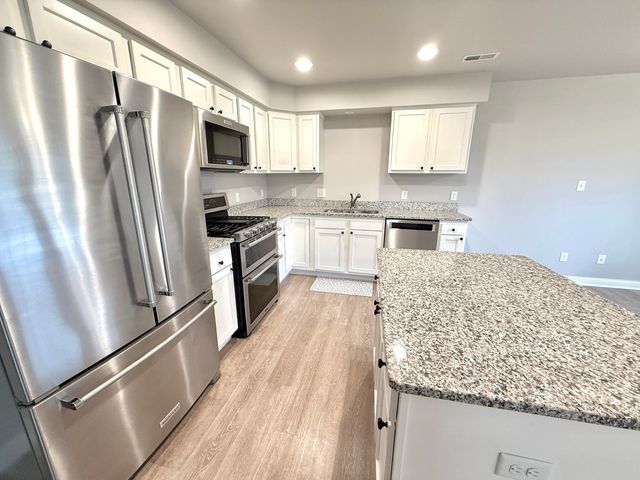 103 Summertree Drive, Chesterton, IN 46304