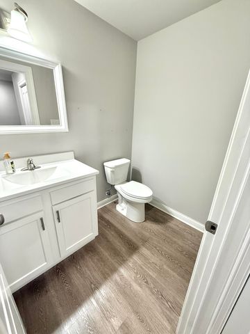 103 Summertree Drive, Chesterton, IN 46304