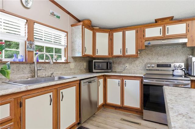 2032 Anna Drive, Yadkinville, NC 27055