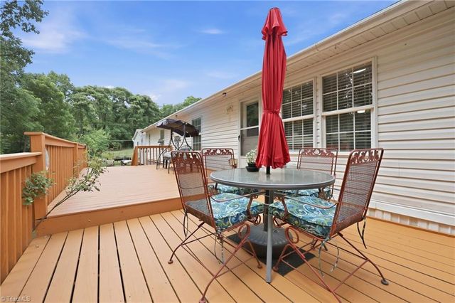 2032 Anna Drive, Yadkinville, NC 27055