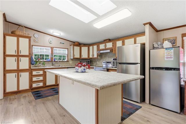 2032 Anna Drive, Yadkinville, NC 27055