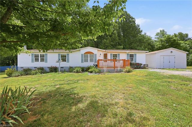 2032 Anna Drive, Yadkinville, NC 27055
