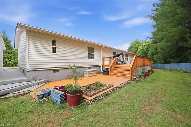2032 Anna Drive, Yadkinville, NC 27055
