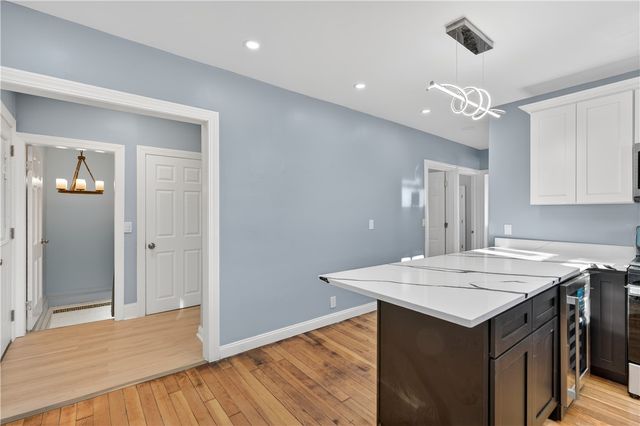 211 Pinnery Avenue, Warwick, RI 02886