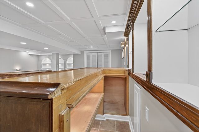 211 Pinnery Avenue, Warwick, RI 02886