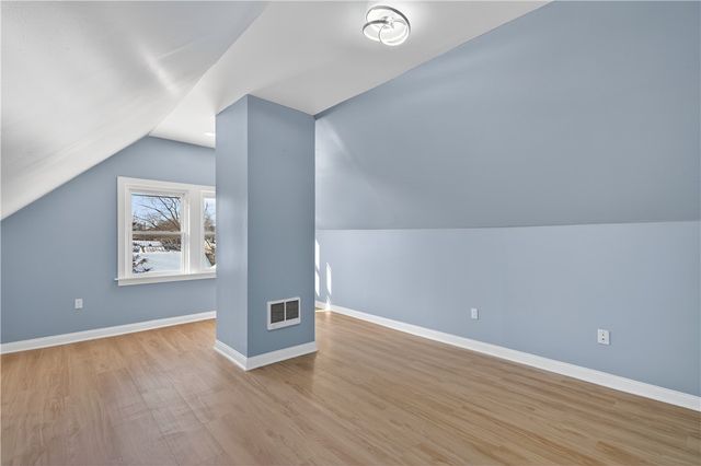 211 Pinnery Avenue, Warwick, RI 02886