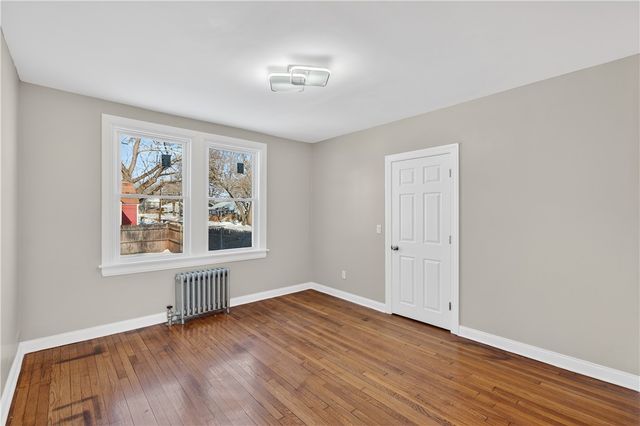 211 Pinnery Avenue, Warwick, RI 02886