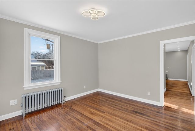 211 Pinnery Avenue, Warwick, RI 02886