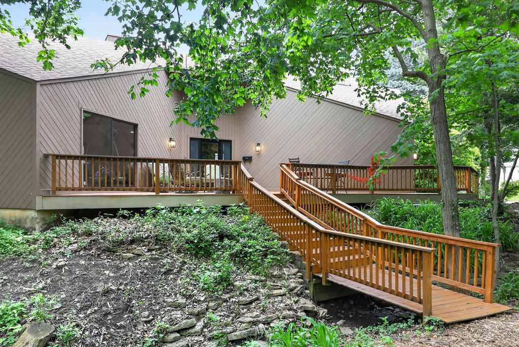5337 Brookbank Road, Downers Grove, IL 60515 — photo 2