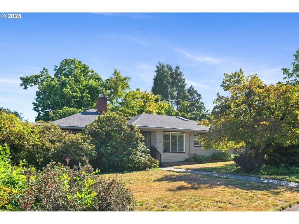 2994 DAPPLE Way, Eugene, OR 97401