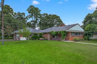 302 Conroe Drive, Conroe, TX 77301