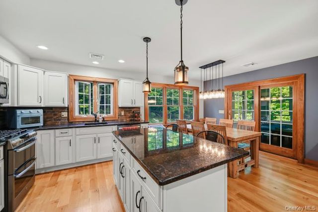 248 Bellvale Lakes Road, Warwick, NY 10990