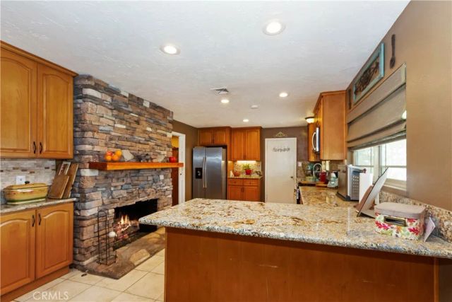 8829 California, Riverside, CA 92503