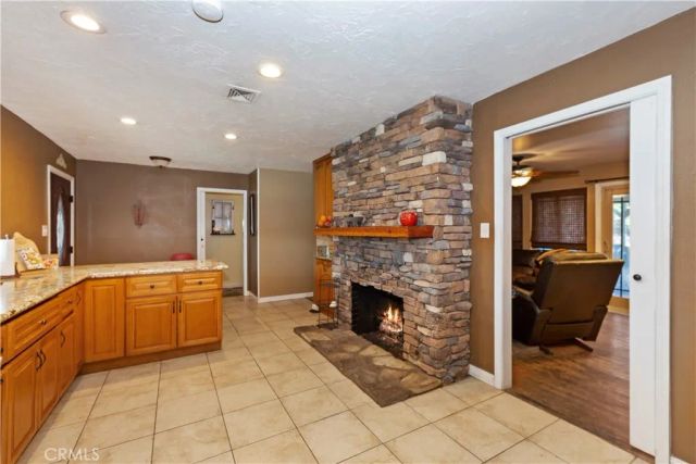 8829 California, Riverside, CA 92503