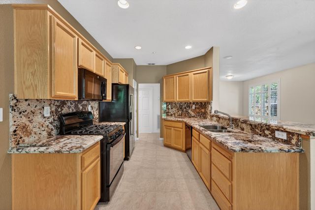 3640 Darlington Ct, Rocklin, CA 95765