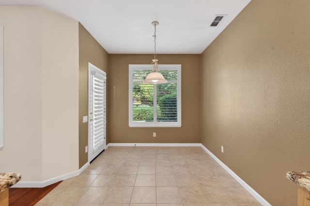 3640 Darlington Ct, Rocklin, CA 95765