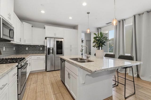 1620 Viburnum Ln, Rocklin, CA 95765