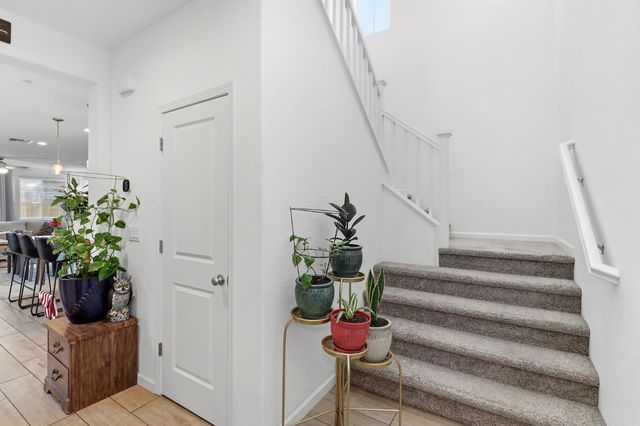 1620 Viburnum Ln, Rocklin, CA 95765