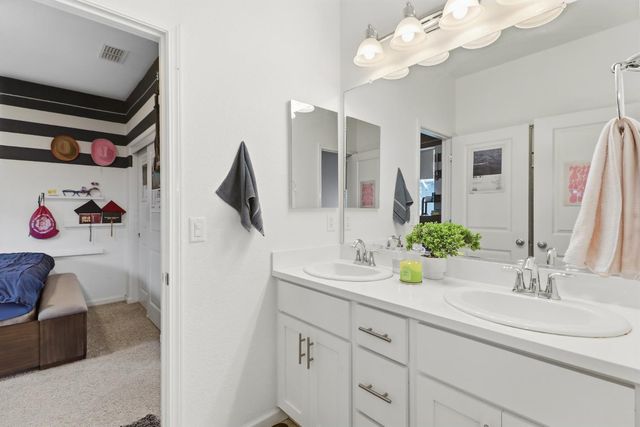 1620 Viburnum Ln, Rocklin, CA 95765