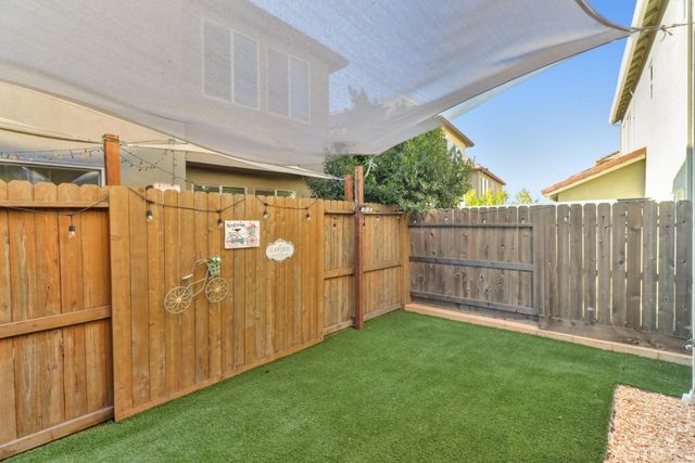 1620 Viburnum Ln, Rocklin, CA 95765