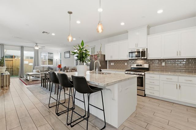 1620 Viburnum Ln, Rocklin, CA 95765