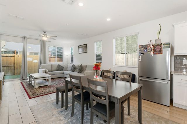 1620 Viburnum Ln, Rocklin, CA 95765