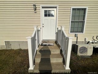 23 Wellington Road, Middle Island, NY 11953