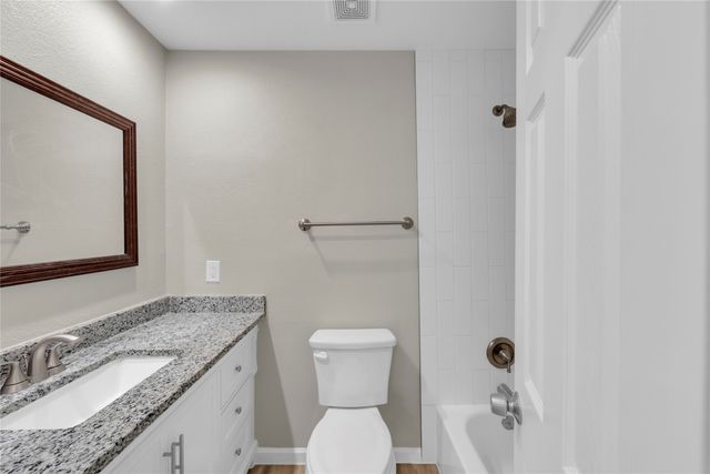 12 Somerset Terrace, Bedford, TX 76022