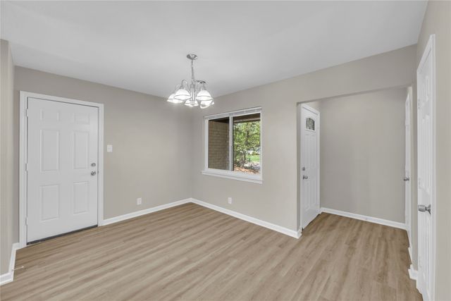 12 Somerset Terrace, Bedford, TX 76022