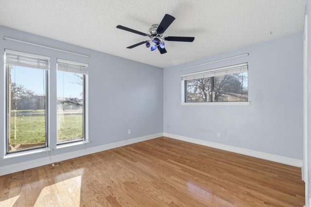 321 Oakview Drive, Double Oak, TX 75077