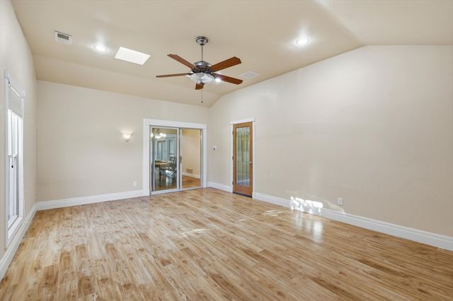 321 Oakview Drive, Double Oak, TX 75077