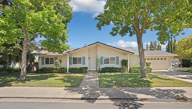 3616 Estate Dr, Stockton, CA 95209