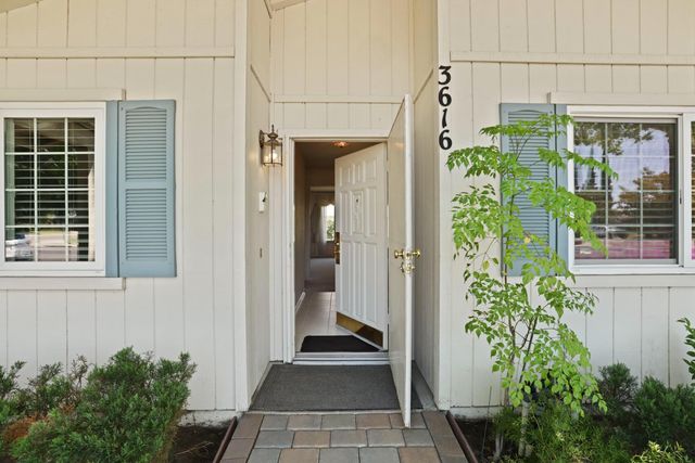 3616 Estate Dr, Stockton, CA 95209