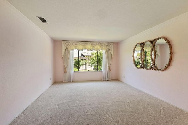 3616 Estate Dr, Stockton, CA 95209
