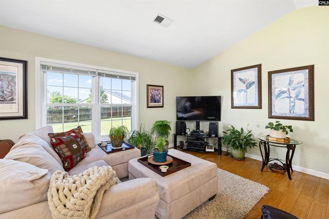 925 Farnsworth Drive, Hopkins, SC 29061